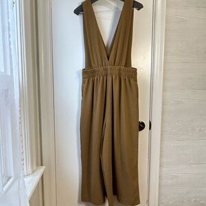 Oak + Fort Deep-V Wide Leg Jumpsuit Green